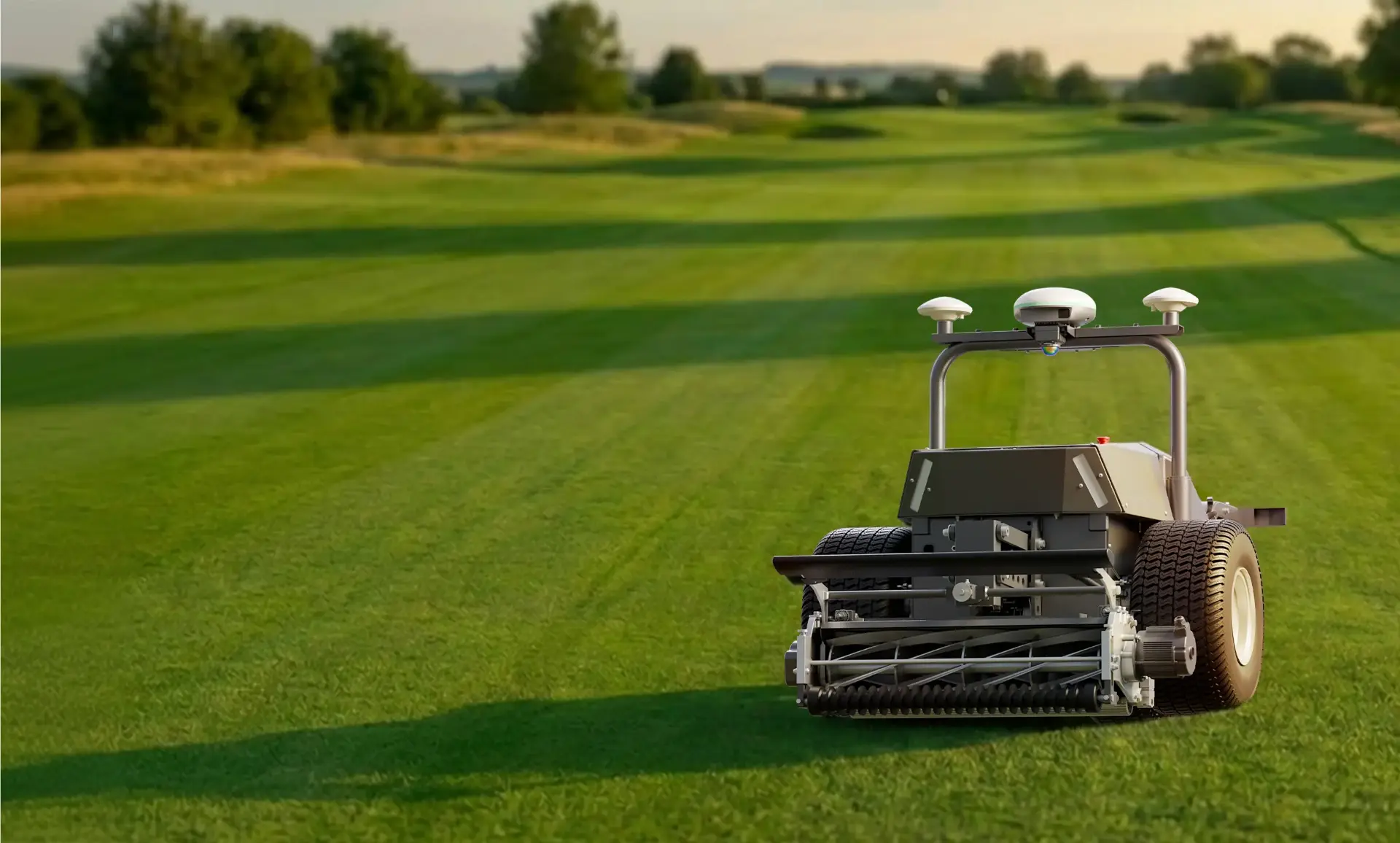 FJD RCM01 robotic cylinder mower on a fairway
